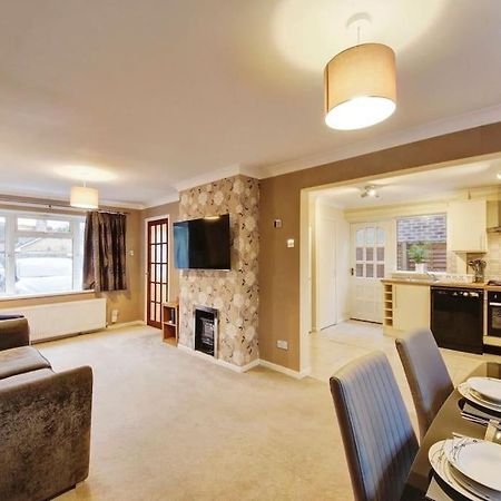 Beautiful Home Close To Town Free Netflix, Wifi Solihull Luaran gambar